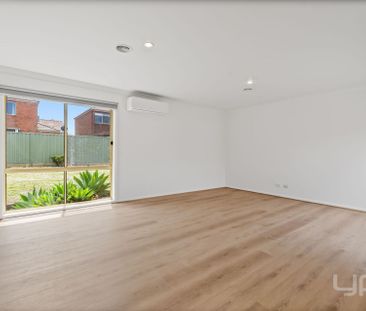 Perfect Family Home - Photo 3