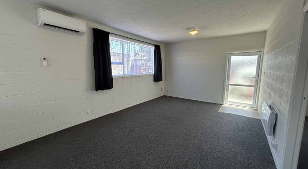 Two bedroom unit on Gloucester! - Photo 1