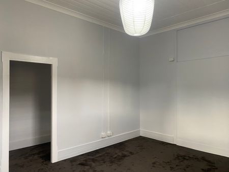 Three bedroom home within walking distance to Penguin Township - Photo 3