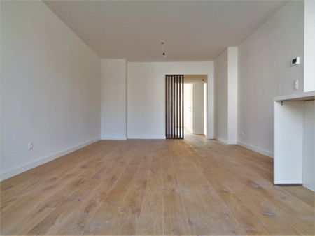 Gerenoveerd appartement met 2 slaapkamers te huur - Photo 2