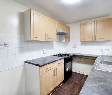 2 bedroom terraced house to rent - Photo 4