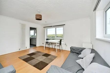 3 Bed Flat, Dartmouth Crescent, BN2 - Photo 3