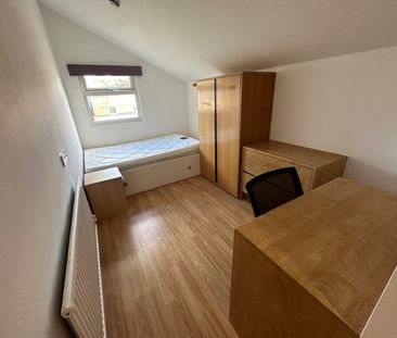 Room in a Shared House, Frederick Grove, NG7 - Photo 3