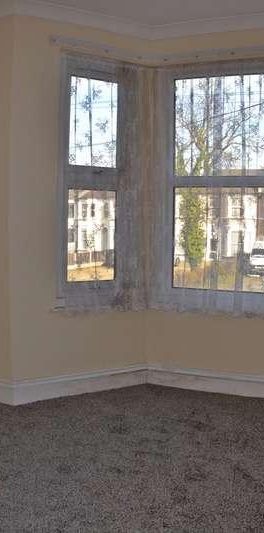 Northbrook Road, Ilford, IG1 - Photo 1