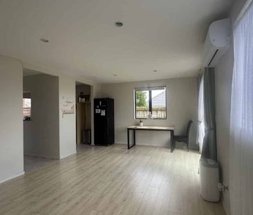Contemporary 3-Bedroom Townhouse for Rent in Northcross - Photo 5