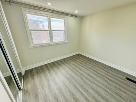 For Lease - 196 Caledonia Road Unit# 2nd Flr, Toronto, Ontario - Photo 2