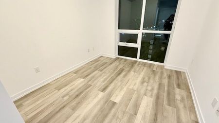 For Lease - 470 Dundas Street Unit# 1009, Hamilton, Ontario - Photo 5