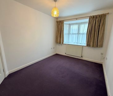 Christ Church Close - Photo 3