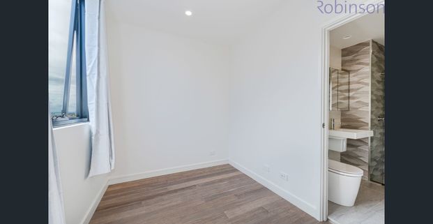 Air-conditioned one bedroom apartment with premium finishes - Photo 1