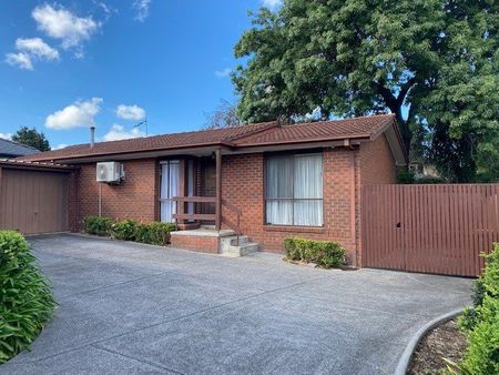 4/49 Strathallan Road, Macleod - Photo 5