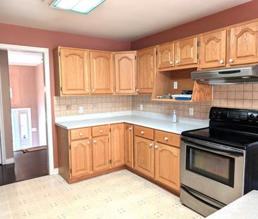Devonport Avenue, Fall River 24-117 - Photo 6