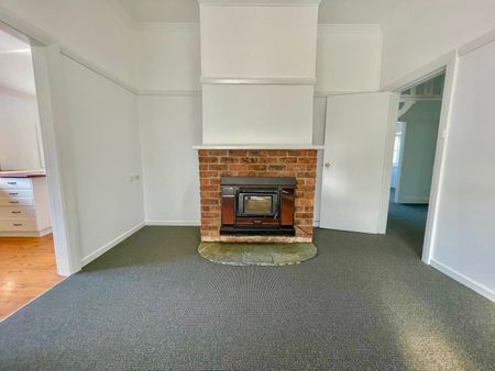 Ray White Real Estate Parkes - Photo 2