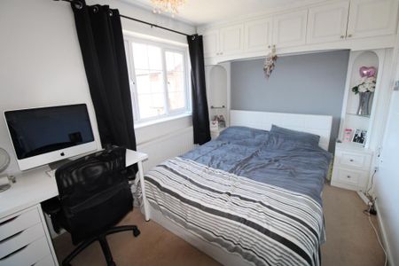 3 bedroom detached house to rent - Photo 5