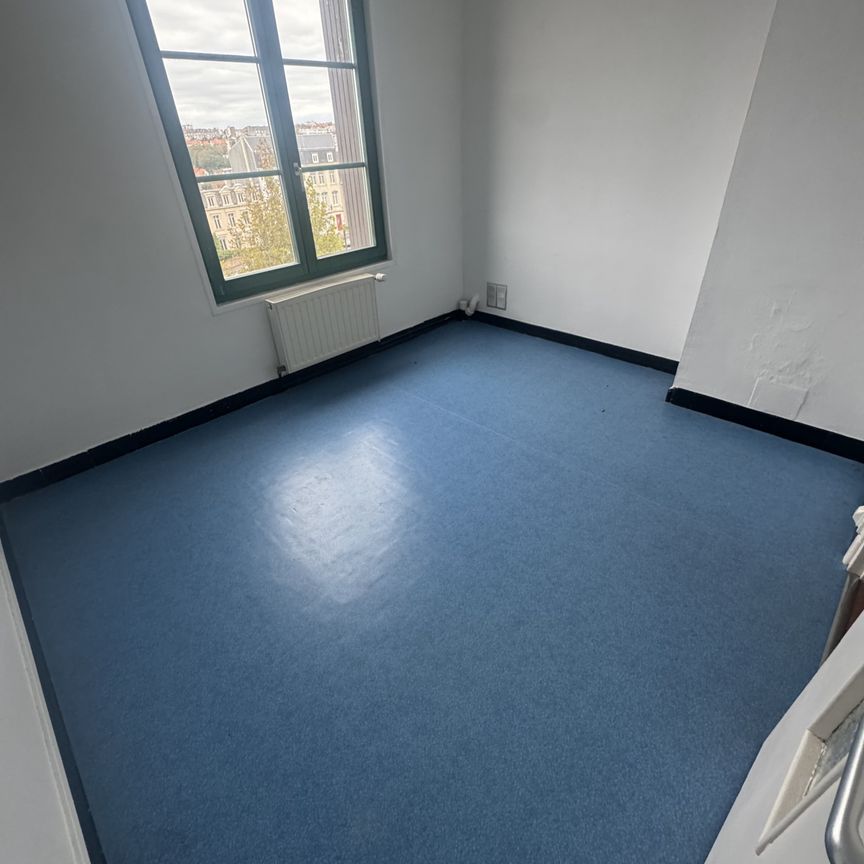 Location Appartement 2 pièces 40m² BOULOGNE SUR MER 62200 - Photo 1