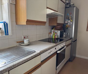 1 bedroom bedsit to rent - Photo 4