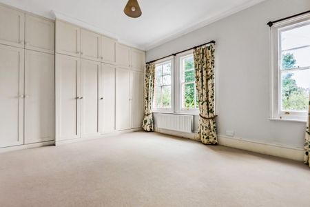 Montefiore Street, Battersea, London, SW8 - Photo 2