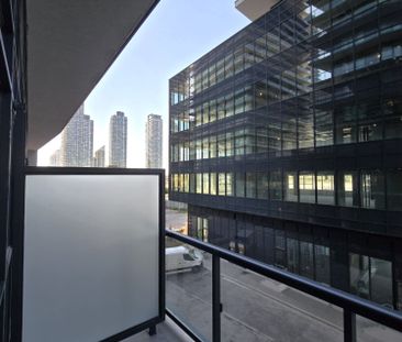 For Lease - 38 Annie Craig Drive Unit# 409, Toronto, Ontario - Photo 1