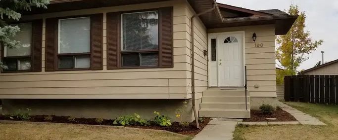 Basement rental | 100 Bedford drive ne, Calgary - Photo 1