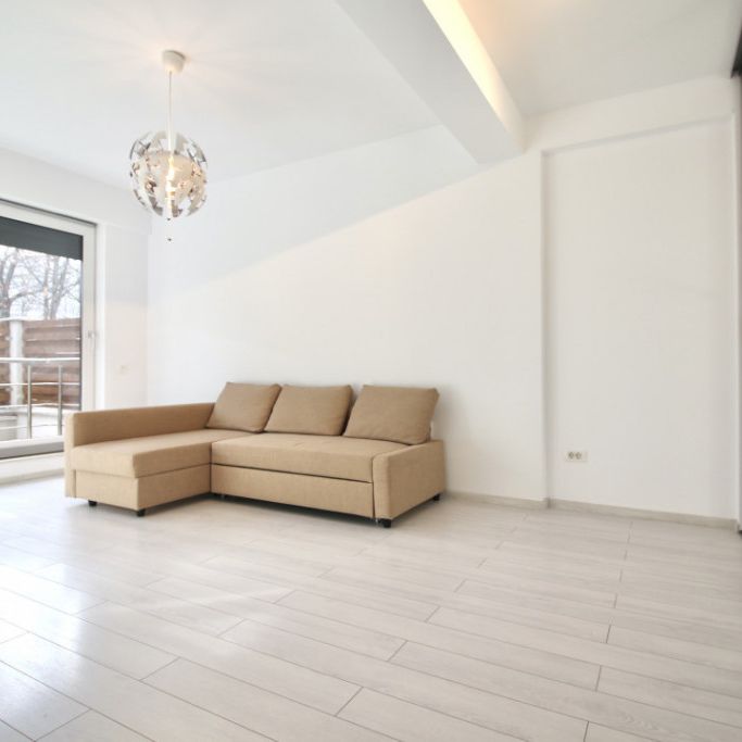 SEMANATOAREA-METROU, STUDIO MODERN CU TERASA! - Photo 1