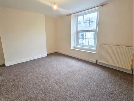 3 bedroom end of terrace house to rent - Photo 5