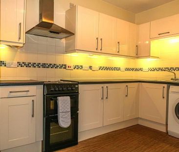 2 bedroom terraced house to rent - Photo 3