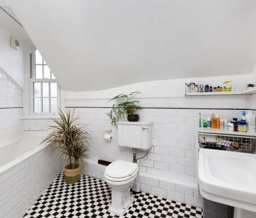 2 bedroom semi-detached house to rent - Photo 5