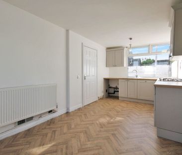 The Glebe, Halton Brook, Runcorn, WA7 2DJ - Photo 2