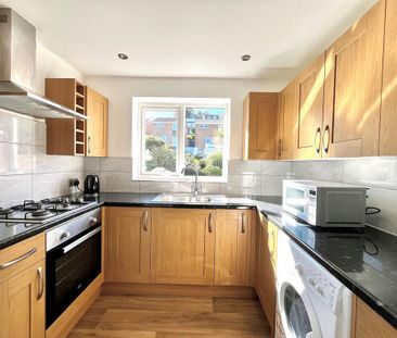 2 bedroom apartment to rent - Photo 6