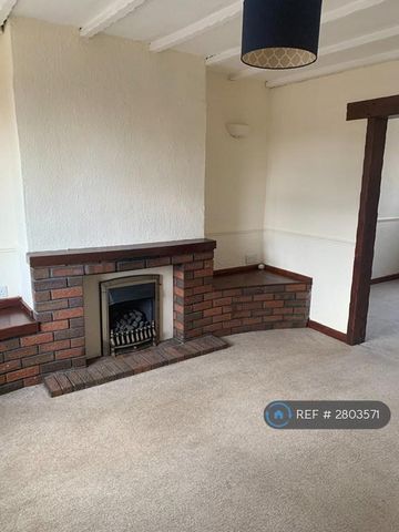 2 bedroom semi-detached house to rent - Photo 4