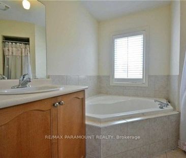 For Lease - 39 Seahorse Avenue, Brampton, Ontario - Photo 3