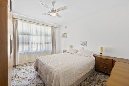 Spacious Family Home! Must See !! - Photo 5
