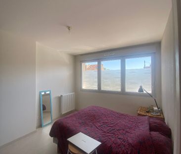 Location Appartement 3 pièces 71m² - Photo 4