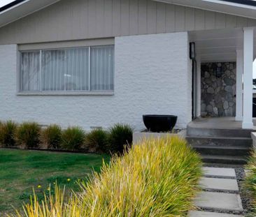 Family Living in a Prime Paraparaumu Location - Photo 3