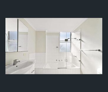 302/1 Watson Street, Neutral Bay, NSW 2089 - Photo 3