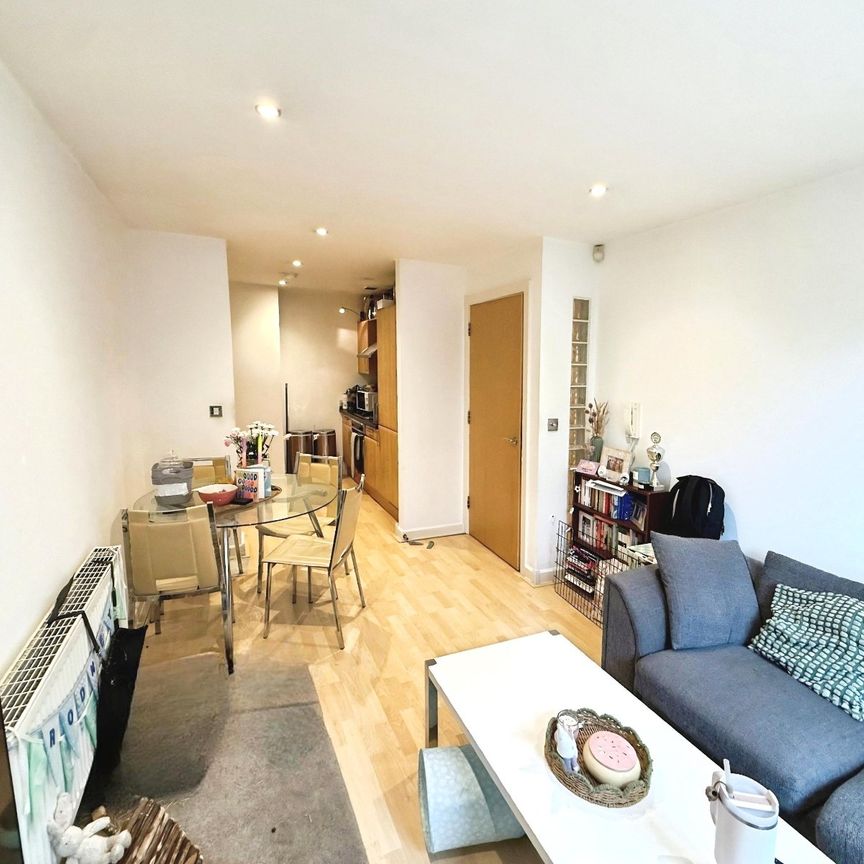 1 bedroom apartment to rent - Photo 1