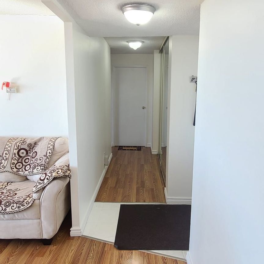 For Lease - 1105 Jalna Boulevard Unit# 1602, London South, Ontario - Photo 1