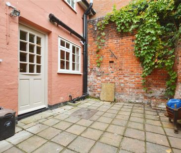 2 bedroom terraced house to rent - Photo 5