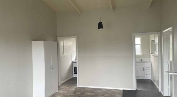 2 Bedroom Unit with Garage - Photo 1