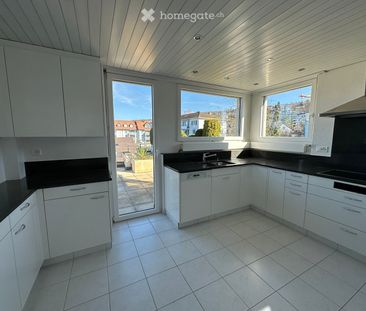 Lichtdurchflutete 7-Zimmer-Attikawohnung mit grosser Terrasse und P... - Photo 6