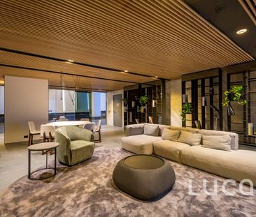 Live life on the harbour with this SEMI FURNISHED one bedroom apart... - Photo 1