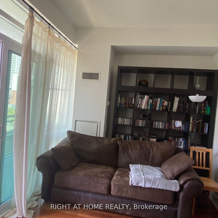 Vu Condos and Lofts , #N611 - Photo 1