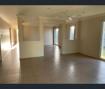 12 Swan View Court, Toogoom, Qld 4655 - Photo 5
