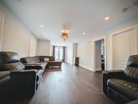 For Lease - 39 Giardina Crescent, Richmond Hill, Ontario - Photo 5