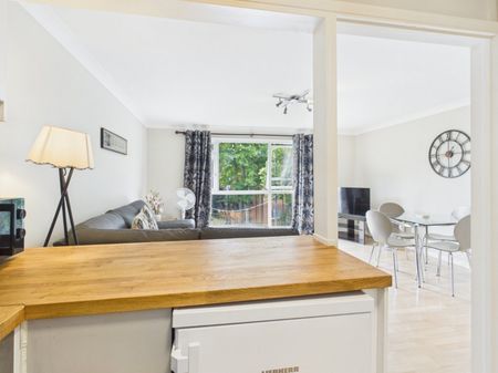 Osborne Road, Windsor, Berkshire,SL4 - Photo 3