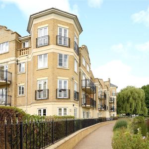 Regents Riverside, Reading Regents Riverside, Reading - Photo 3