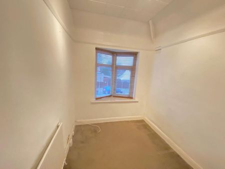 4 bedroom detached house to rent - Photo 2