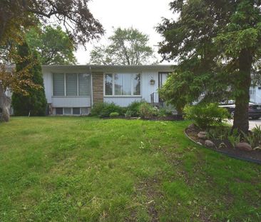 For Lease - 331 Woodsworth Road Unit# Main, Toronto, Ontario - Photo 4