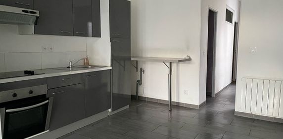 Location Appartement 3 pièces 60m² - Photo 2