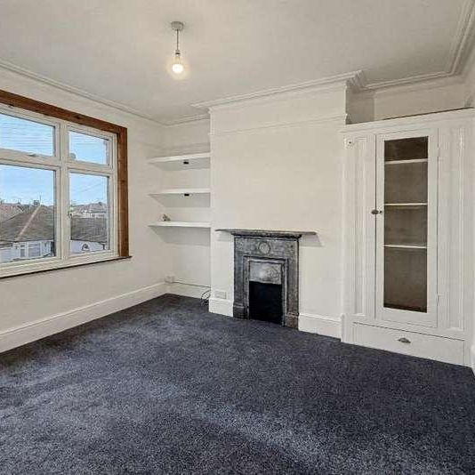 Lymington Avenue, Leigh On Sea, Essex, SS9 - Photo 1