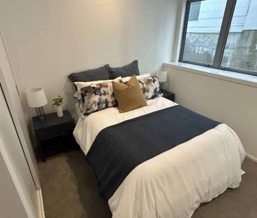 SPACIOUS TWO BEDROOM APARTMENT - CENTRAL CITY - Photo 3